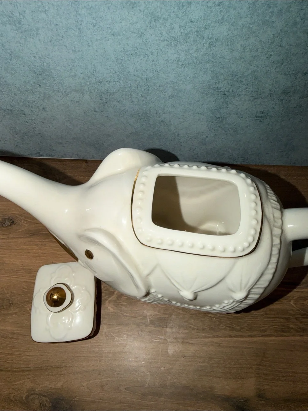 Grace's Teaware White Elephant Teapot with Gold Trim